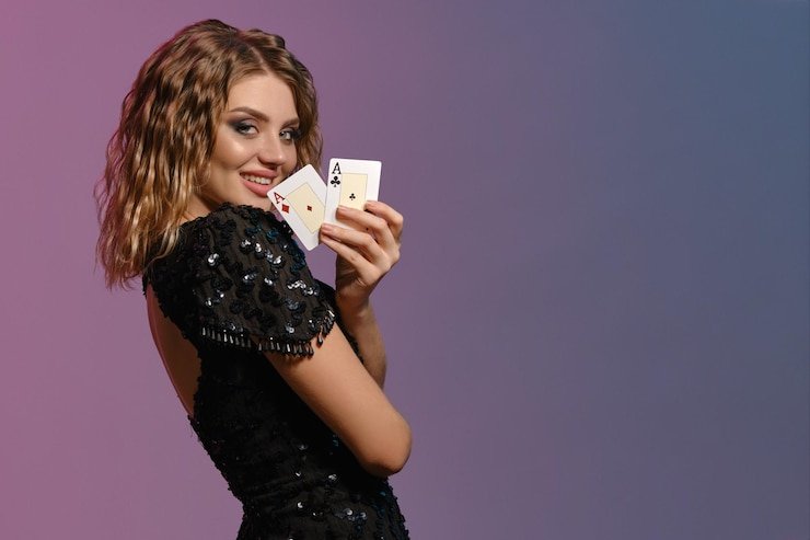 Meja blackjack Evolution Gaming di ponsel dengan dealer profesional dan antarmuka sentuh